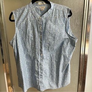 LL Bean sleeveless/collarless no iron blouse